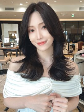 アフロート ルヴア(AFLOAT RUVUA) AFLOAT RUVUA【伊藤 潤】レイヤーカット/前髪なし/くびれヘア