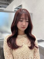 キートス(Kiitos) 【透明感バーガンディカラー × レイヤーロング】