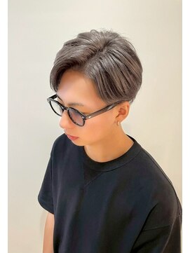 パーミル ヘア クマモト(permille ‰ hair Kumamoto) シルバー×ベージュ