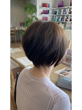 リーク(LEEK) ボリュームが欲しい50.60代の大人女性にオススメヘアースタイル