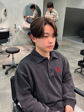 ジーニー 千葉(GENiE) 毛流れセンターパート/マロンブラウン/山本うらら