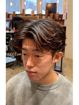ジェットブラックキューサンロク(JET BLACK 936) 【フェザーパーマ風カスタムデザインカット】