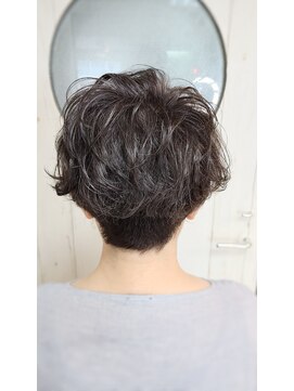 アールヌーヴォ(art nouveau) グージュショートボブ