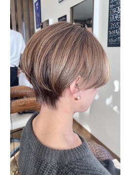 マークス(marks) 大人綺麗なかっこいいショートスタイル