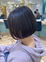 ロンドプランタン 恵比寿(Lond Printemps) 大人かわいい前下がりワンレンナチュラルカラーミニボブ