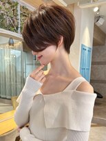 ロンド ストラーダ 心斎橋(Lond strada)&nbsp;ショート×ハイライト白髪ぼかし×マチルダボブ[心斎橋]