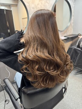 キリカ 新宿東口(KIRIKA) 【KIRIKA/横澤】透明感ショコラベージュ/上品ダウン巻きスタイル