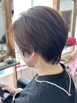 ハーツ(Heart's) 白髪ぼかし/ハンサムショート/似合わせカット