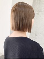 サクラ オモテサンドウ(SAKURA)&nbsp;切りっぱなしボブ　ストレートボブ　表参道ボブ