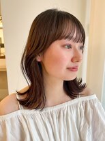 ガーデンヨコハマ(GARDEN YOKOHAMA) ミディアムレイヤーカットオリーブベージュウェットヘア外ハネ