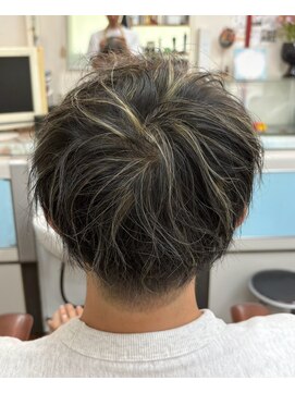 ヘアーマツシタ(Hair Matsushita) メンズメッシュカラーツーブロックスタイル