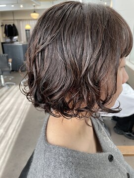 ユノ(juno) 【中目黒】オリーブベージュボブパーマ☆白髪ぼかしカラー