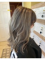 アース オーセンティック 岡山表町店(EARTH Authentic) お白髪ぼかしハイライト☆彡