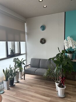 ヘアーコントレイル(Hair Contrail)の写真/大阪と地元佐世保で経験を積んできた経験豊富な美容師が前店“指名率90%超え”の実績で新店オープン◇