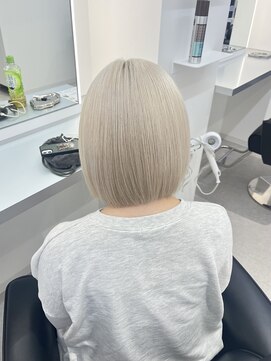 ゼロ 静岡(ZERO) ホワイトベージュbob【望月皐太】