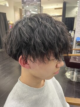 ヘアーメイク ロージー 北18条店(HAIR MAKE ROSY) 波巻きツイストスパイラルパーマツーブロック刈り上げ