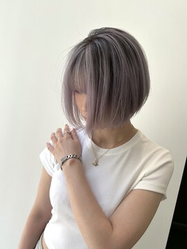 ロイオブジゼル(roi of GiseL) ショートボブ ラベンダーベージュ バレイヤージュ ケアブリーチ
