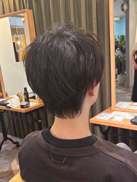 ムーン ティコブラーエ(moon tico brae) フェザーパーマ/シャドウパーマ/刈り上げセンター