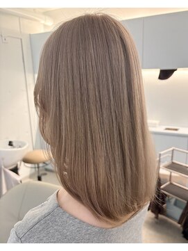 ノラ ウメダ(NORA UMEDA) ミルクティベージュケアブリーチ初ブリーチ2回ブリーチ透明感