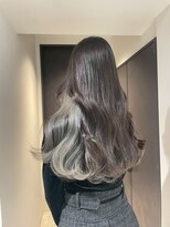 シアバイルーシー(SIA by LUCEY)&nbsp;暖色カラーブリーチなしピンクボルドーカラーレイヤーカット赤髪