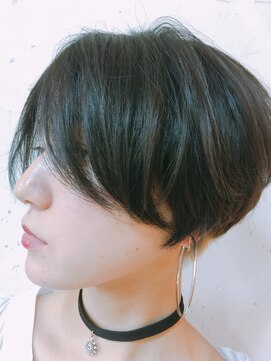 テットアテットノエル(TETE A TETE Noel) クールショートボブ