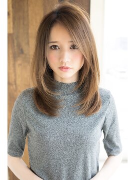 ローラン(ROULAND) 透明感のあるナチュラルなセミロング