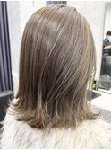 《LANDS》シークレットハイライト/ミルクティーグレージュ