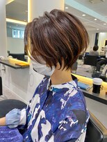 くびれショート/マロンブラウン/大人ショートボブ／山口