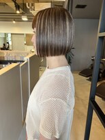 ライリー(riley)&nbsp;パツっとボブ ハイライトカラー