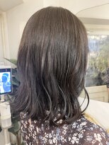 アミュレ(Amule)&nbsp;透明感のあるグレージュカラー鎖骨ミディアムくびれヘア小田急線