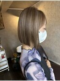 ハイライトベージュカラーデザインカラーボブ切りっぱなしボブ