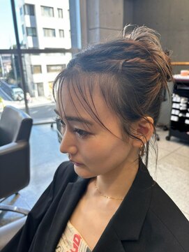 ヘアールーム プリズム(Hair room Prism) シニヨンアレンジ