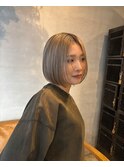ボブフェイスレイヤー／グレージュカラー