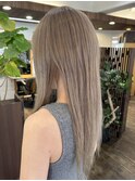 ブリーチオンカラー＊ハイトーングレージュ