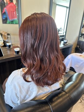 メゾン アヴァロ(Maison Avallo) オトナ可愛く上品な暖色カラー