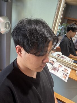 ルポヘアー(Repos Hair) センターパートマッシュ