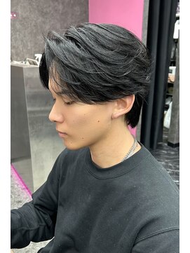 メンズサロン スライバイリアオオサカ(Sly By Ria OSAKA) ～毛流れセンターパートウルフ～【大阪/梅田】