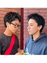 トレンドからビジネスまで対応するメンズスタイル。4月リニューアルオープン