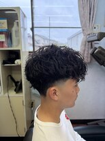 デザミ(Des Amis) スペインカール×テーパーフェード