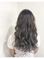 ヴィダ クリエイティブ ヘアーサロン(Vida creative hair salon) ☆デザインカラー☆シルバーグレージュ☆