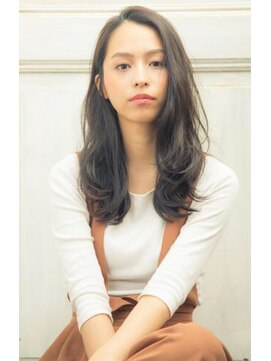 キー(kii) グレージュでつくる暗髪ロング