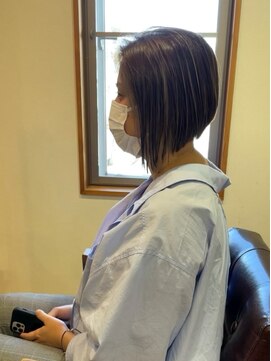 フェリスディーレ (Felice Deele) 前下がりボブ