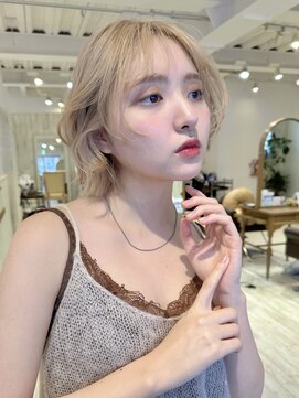 リコバイアフロート(riko by afloat) ボブ/外ハネ/フェイスレイヤー/ブリーチ