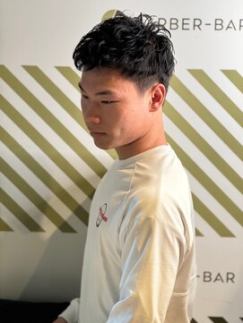 バーバーバー アカバネ(BARBER-BAR AKABANE) 清潔感ある男子のナチュラルパーマ ヒートカール クロップ#1