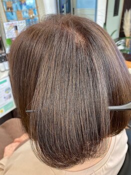 【白髪は染めるけど “活かして・魅せる”STYLEへ!】人気の[白髪ぼかし]等 理想に合わせた仕上がりをご提供