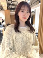 アニー(ANY)&nbsp;ベージュカラー、顔まわりカット、ブリーチなしダブルカラー