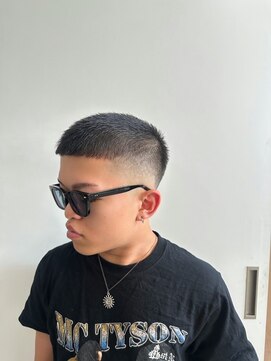 メンズサロン キング 心斎橋店(Men’s salon K!ng) ホワイトメッシュ/ツイスト/ツイスパ/パーマ/メンズ/眉毛/心斎橋