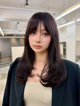 ヒュー 広島(HEW) 色気レイヤーカットダークグレージュ20代30代大人かわいい