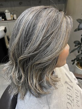 プラスシー(+C) 大人の地毛にハイライト/福岡地毛にハイライト/福岡ハイライト