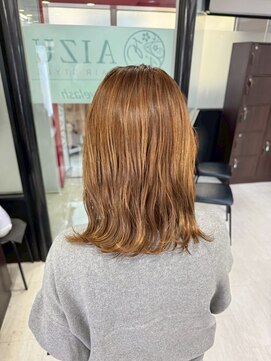 アイズ 本厚木(AIZU) 白髪ぼかしカラー　ナチュラルベージュ